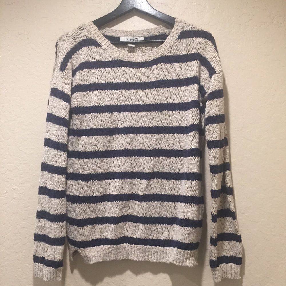 Forever 21 Striped Tan Navy cable knit sweater Lg